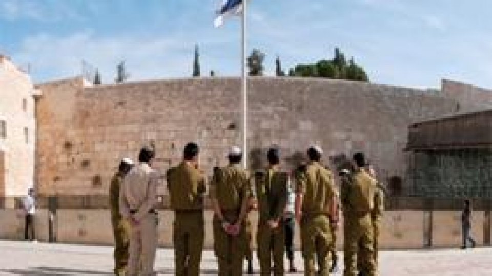 Israelul mobilizează alţi 16 mii de rezervişti