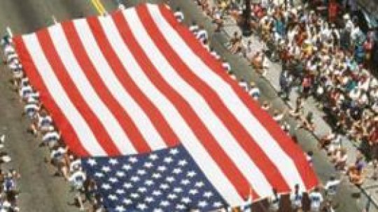 Americanii sărbătoresc Ziua Naţională prin parade şi concerte