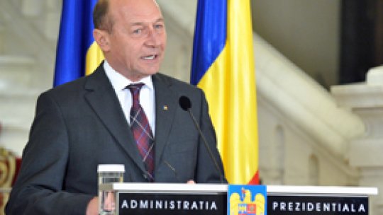 Preşedintele invită guvernul la consultări privind reducerea CAS