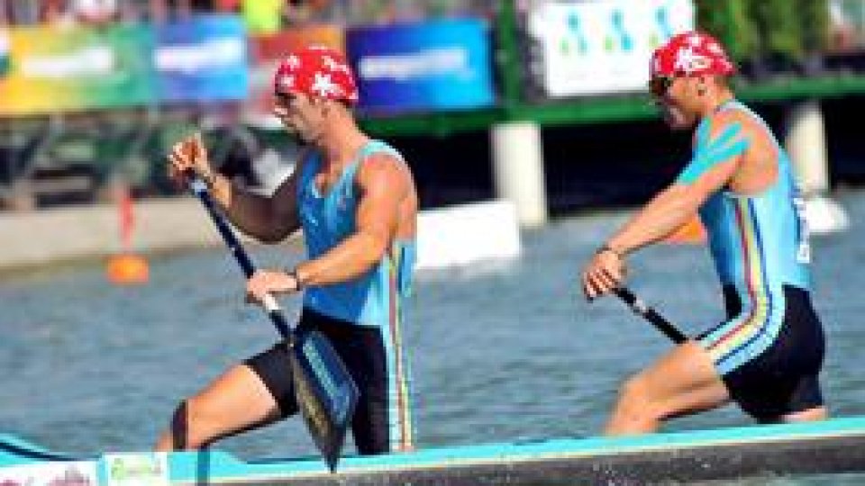 Dumitrescu and Mihalachi, canoe world champions