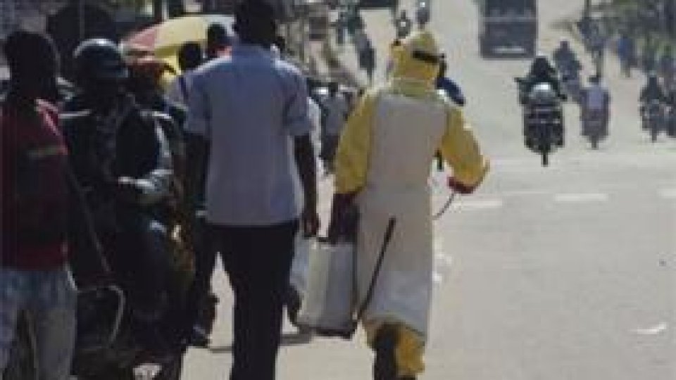 Epidemia de Ebola se extinde în Africa de Vest