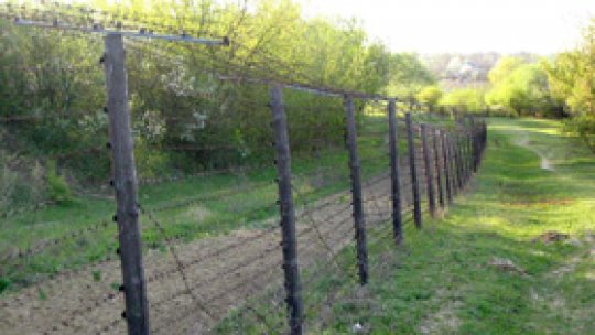 Gard de sârmă ghimpată la graniţa dintre Bulgaria şi Turcia