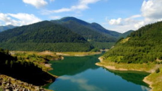 Căutările continuă în cazul fetei de 14 ani dispărută în Retezat