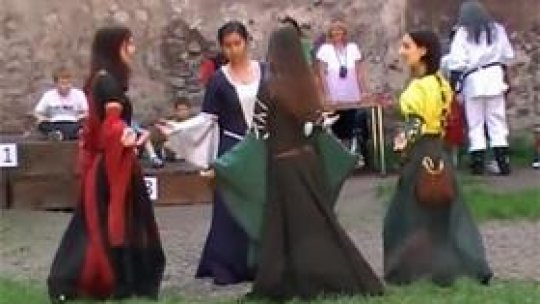 Carnaval medieval la Castelul Corvinilor din Hunedoara