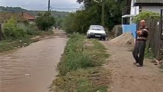 Cod galben de ploi și inundații în județe din vest și sud-vest