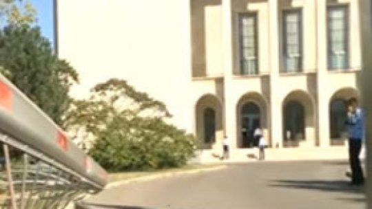 Adrian Sobaru, cu mașina în curtea guvernului