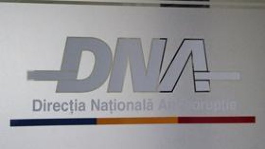 DNA cere anchetarea a nouă foşti miniştri