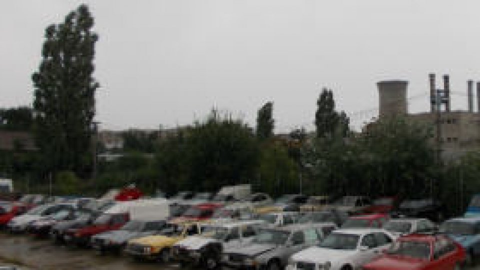 Primăria Arad scoate la vânzare mașinile abandonate pe străzi