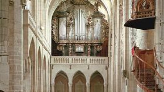 Klaus Iohannis, la slujba de comemorare a germanilor deportaţi