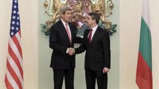 Secretarul de stat american John Kerry, în vizită la Sofia