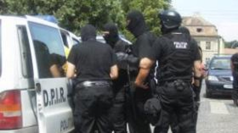 Poliţiştii au prins 3 dintre cei 4 evadaţi din arestul IJP Cluj