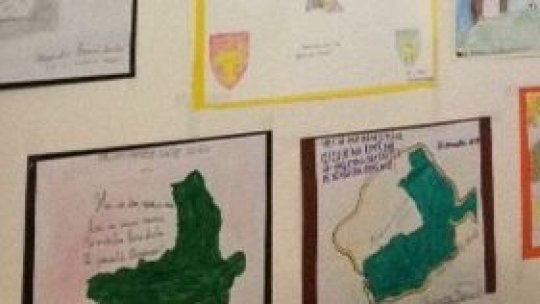 Copiii români din orașul italian Ladispoli marchează Ziua Unirii