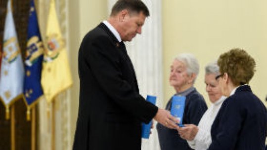 Supraviețuitori ai Holocaustului, decorați de președinte