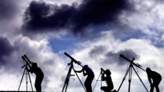 Eclipsă parțială de soare, vizibilă în România