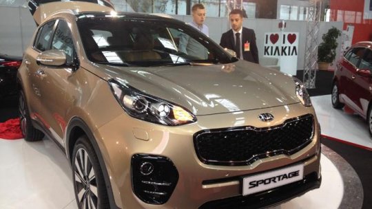 Salonul Auto Bucureşti şi-a deschis porţile