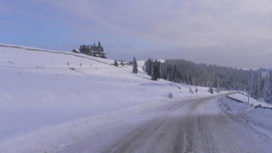 Pe DN18 - pasul Prislop se recomanda folosirea cauciucurilor de iarna