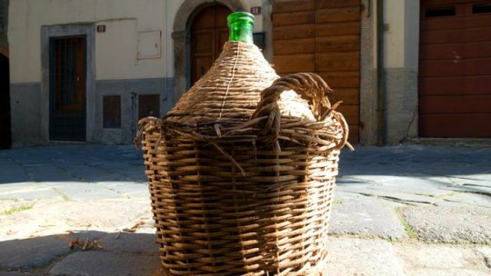 Un britanic ar putea fi biciuit pentru că a făcut vin de casă