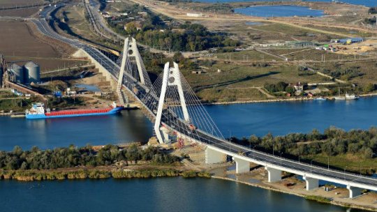 Șoferii pot folosi de azi noul pod de la Agigea