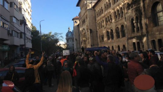 Protest în Piaţa Universităţii împotriva ministrului Gabriel Oprea