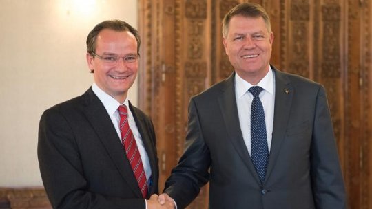 Parlamentul "frânează reforma legii privind confiscarea averilor ilicite"