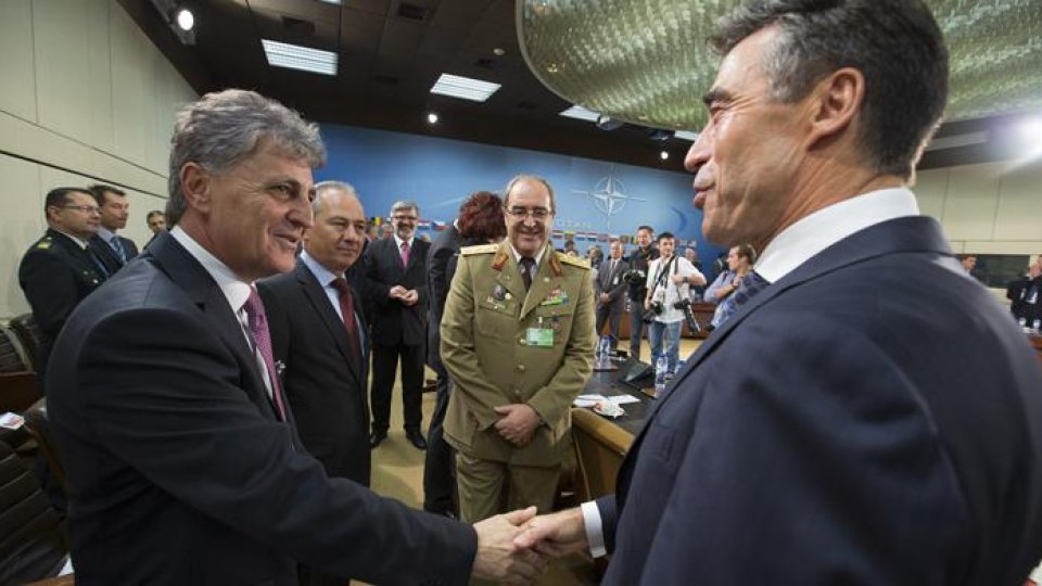 Mircea Duşa cere o prezenţă navală a NATO în Marea Neagră