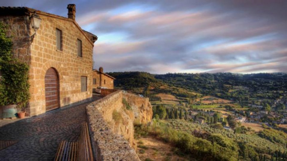 Italia îi fură Franţei titlul de cel mai mare producător de vin din lume