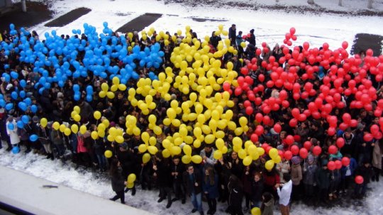 Sute de baloane tricolore la Botoșani