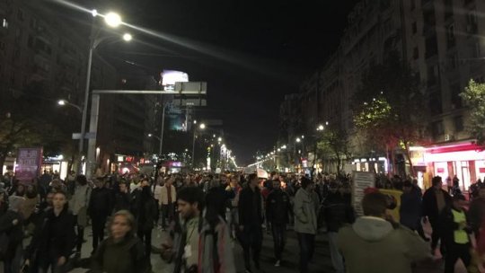 Manifestaţie de amploare, aseară pe străzile Bucureştiului