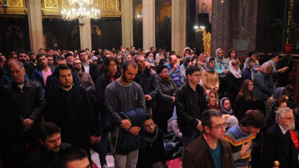 Creştinii îi sărbătoresc pe Sfinţii Arhangheli Mihail şi Gavriil