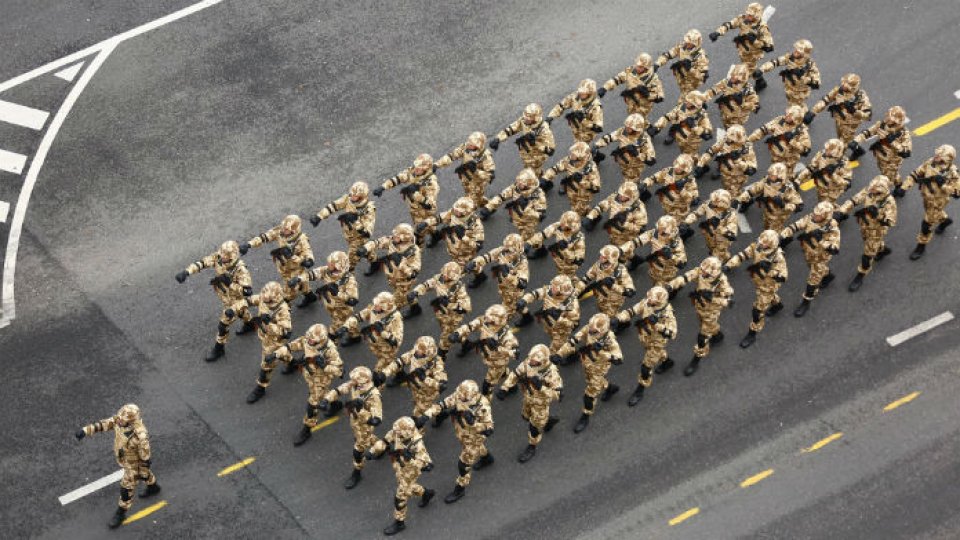La Bucureşti are loc parada militară de Ziua Naţională a României
