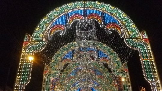 La Sibiu se aprinde astăzi ”tunelul de lumini”