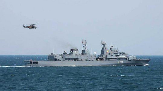 Fregata Regina Maria continuă exerciţiile în Marea Neagră