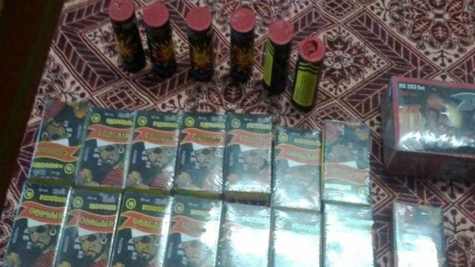 15 tone de materiale pirotehnice, confiscate de poliție