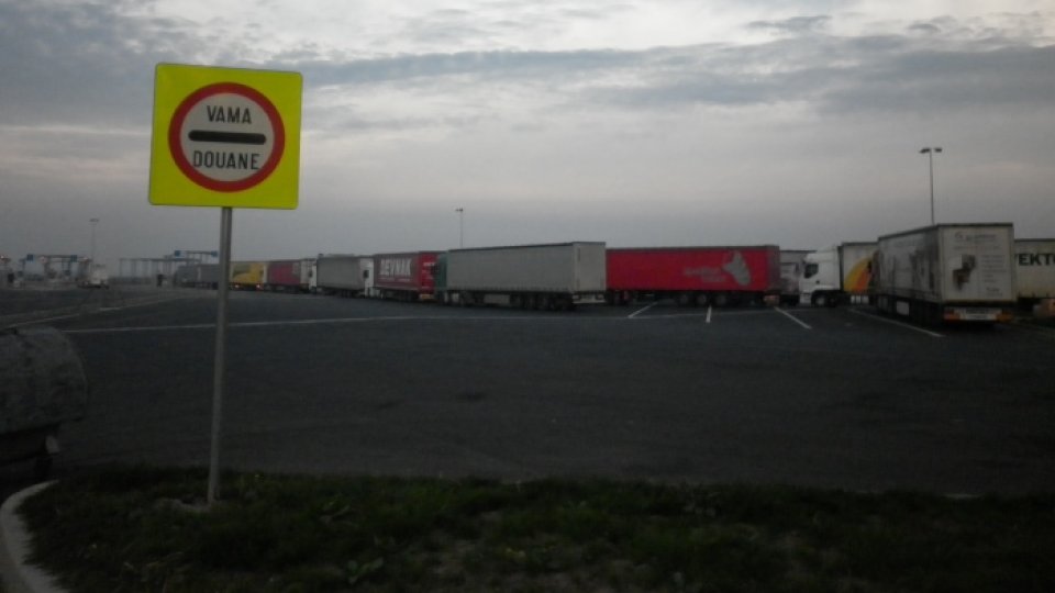 Trafic normal la trecerea frontierei aflate pe raza judeţului Galaţi