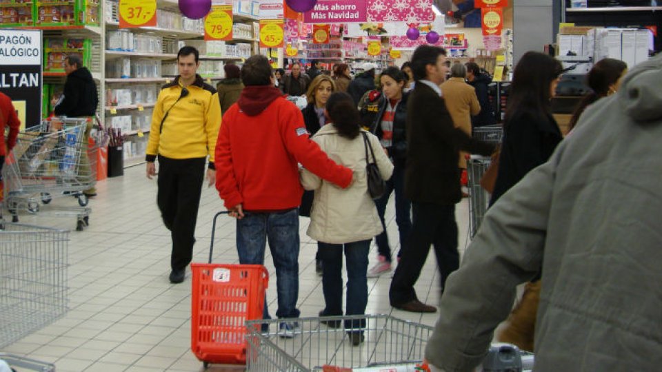 Noi negreguli, constatate la supermarketul Auchan din Constanţa