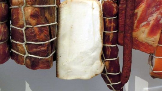 Tradiţia tăierii porcului, reînviată în Sălaj