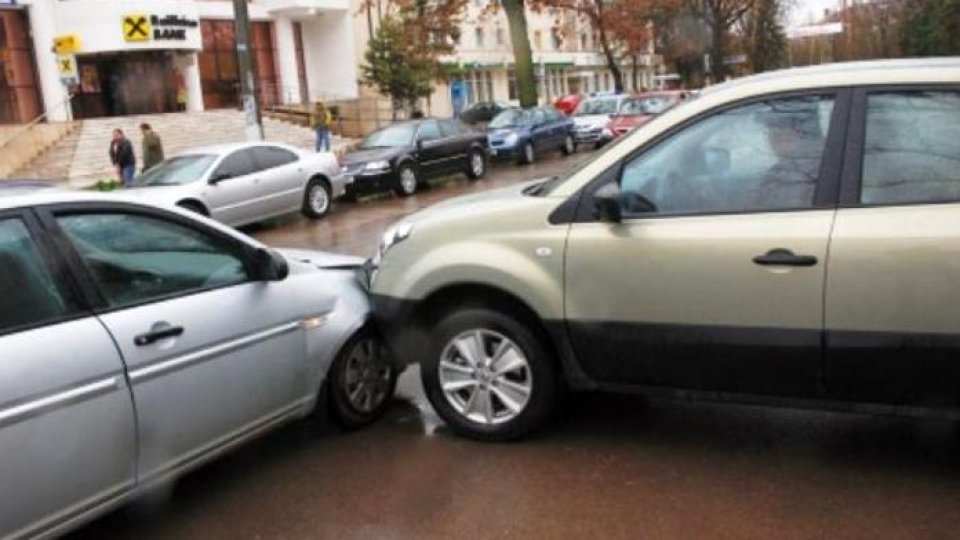 Despăgubirile ASTRA, preluate acum de Fondul de Garantare a Asiguraţilor