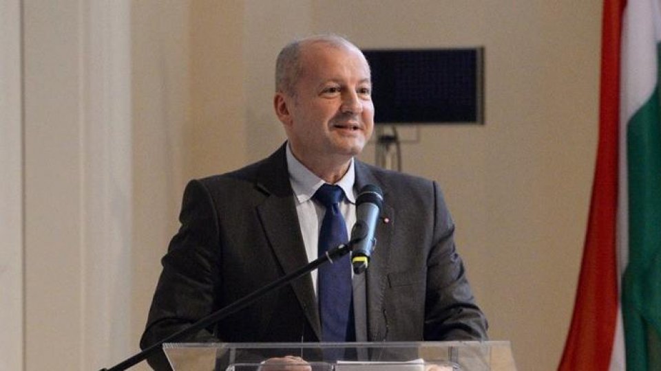 Grupul de la Vişegrad "ar putea finanţa un gard între Grecia şi Macedonia"