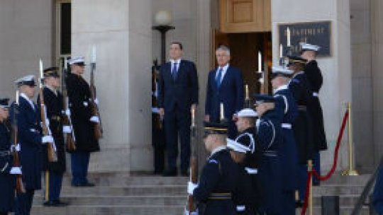 Premierul Victor Ponta - întâlnire cu secretarul apărării al SUA