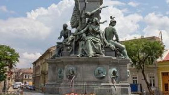 Statuia celor 13 generali unguri, vopsită