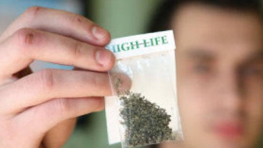 Drogurile îi trimit în spital