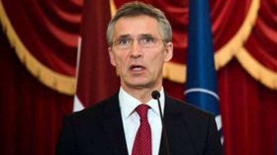 NATO îi cere Rusiei retragerea forţelor din estul Ucrainei