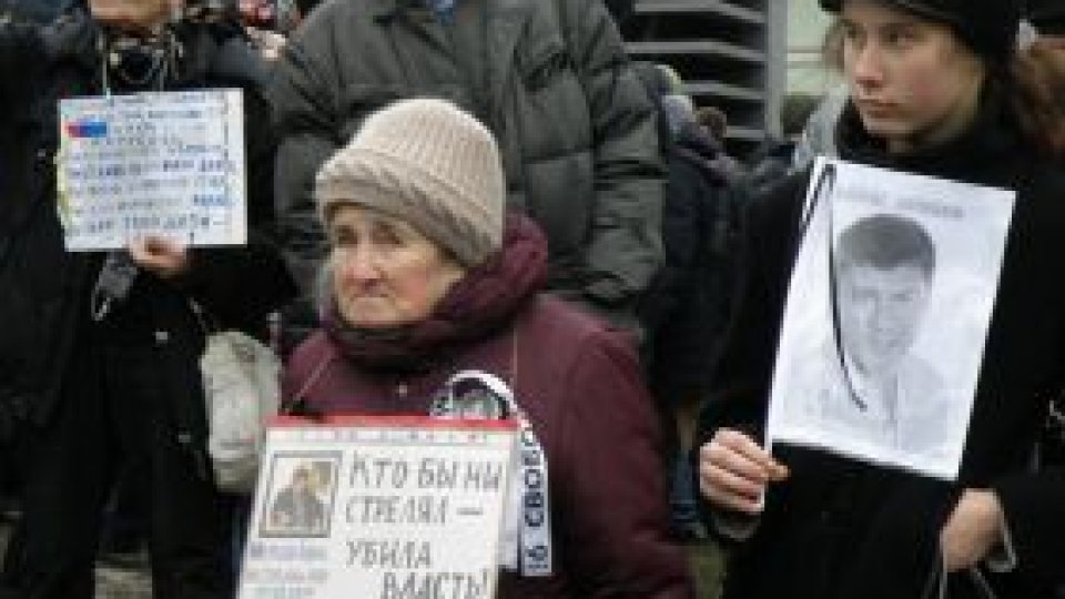 60.000 de oameni, omagiu la Moscova pentru Boris Nemţov