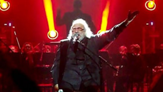 Demis Roussos și Coldplay