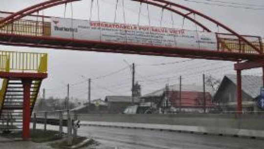 Separatori de sens pe DN1, la Bănești, donați de o firmă privată