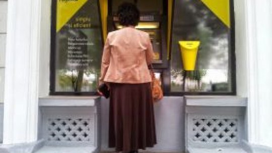 Valoarea comisioanelor, "afişată pe ecranul bancomatelor"