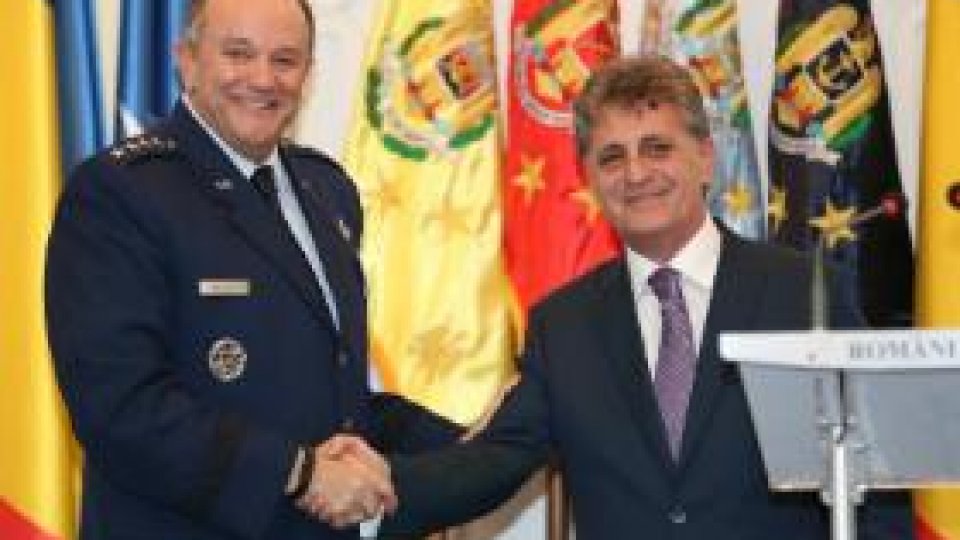 Comandantul NATO în Europa, în vizită oficială la Bucureşti