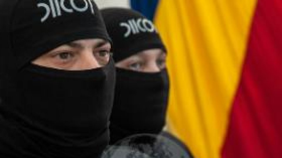 DIICOT: Românii, traficaţi pentru muncă forţată sau cerşetorie