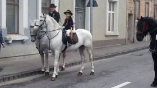 Junii Braşovului au ieşit călare la paradă