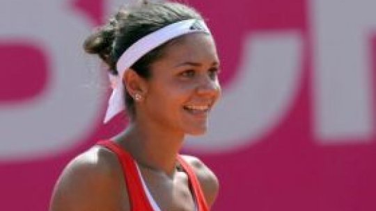 Tenis/Fed Cup: Andreea Mitu se impune în faţa numărului 7 mondial